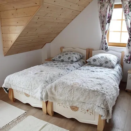 Beskidzka بيت للعطل